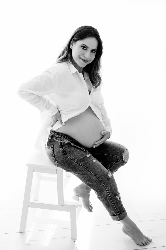 Antal Timi várandósan