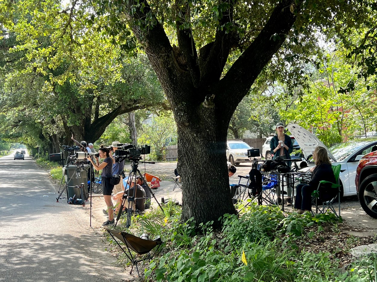 Elizabeth Holmesra váró paparazzók