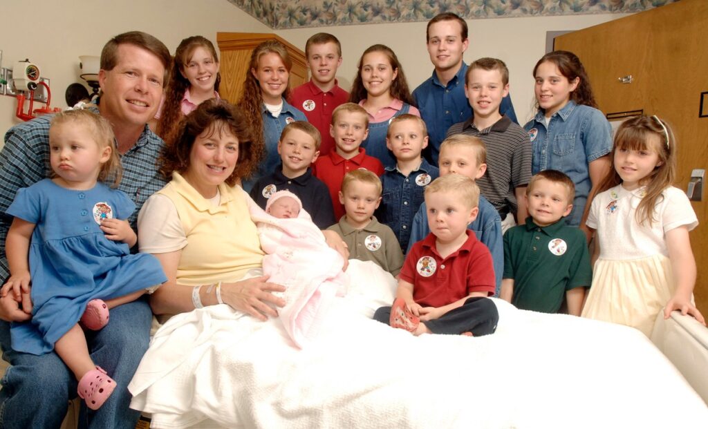 Michelle Duggar és Jim Bob a csemetékkel