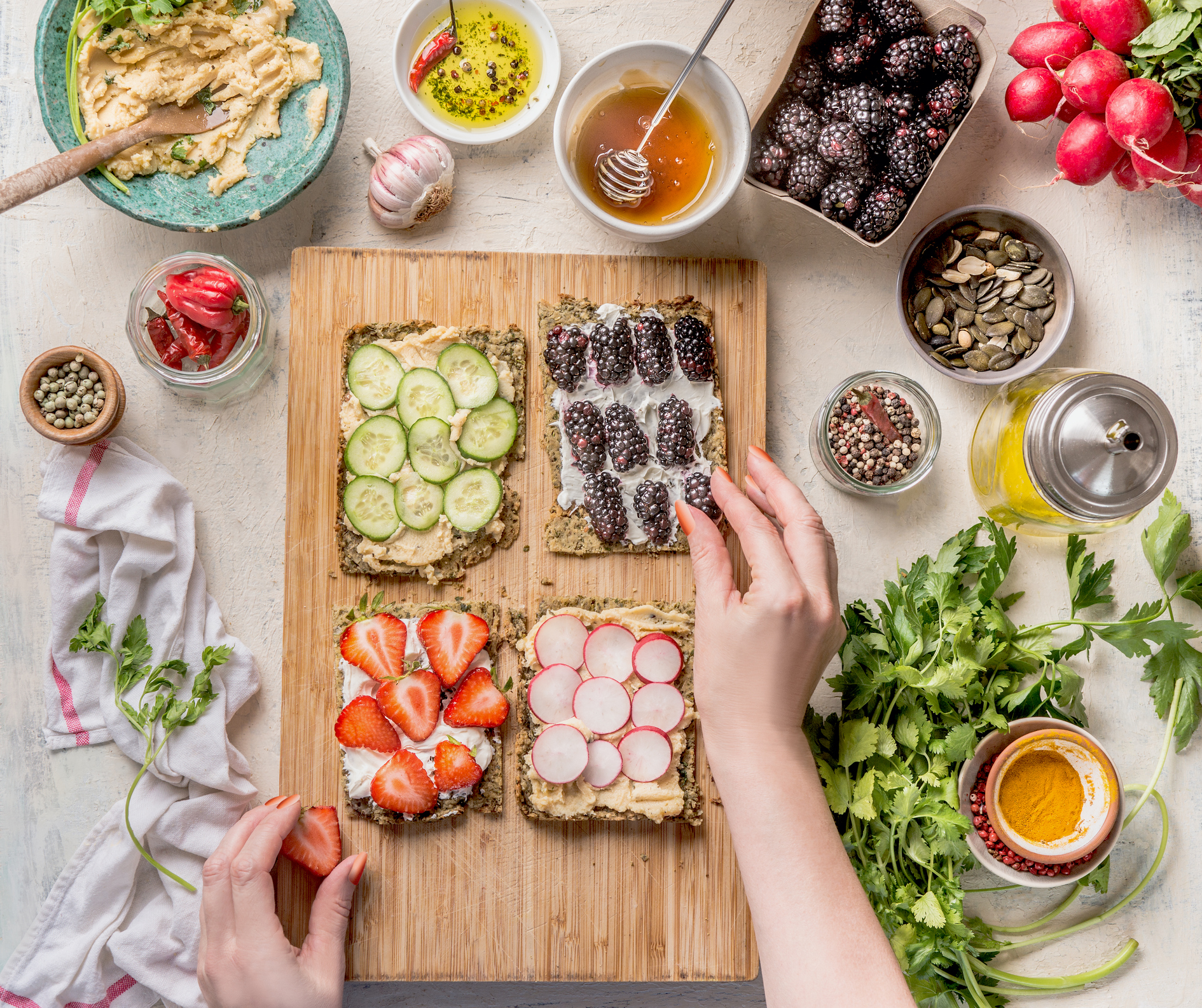 Zöldséges, gyümölcsös szendvicsek