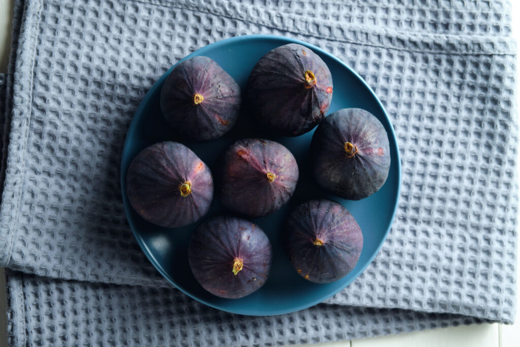 Friss, egész fügék