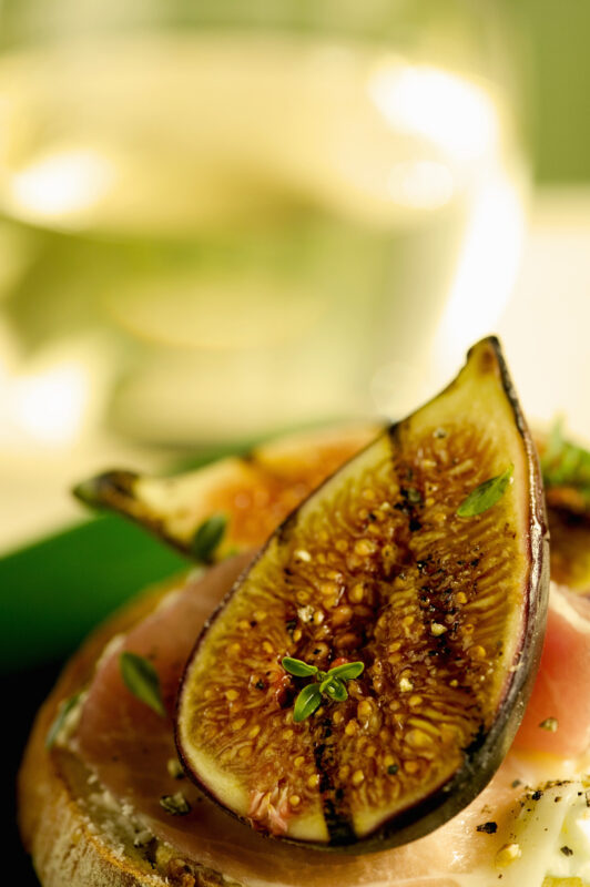 Friss füge a grillről