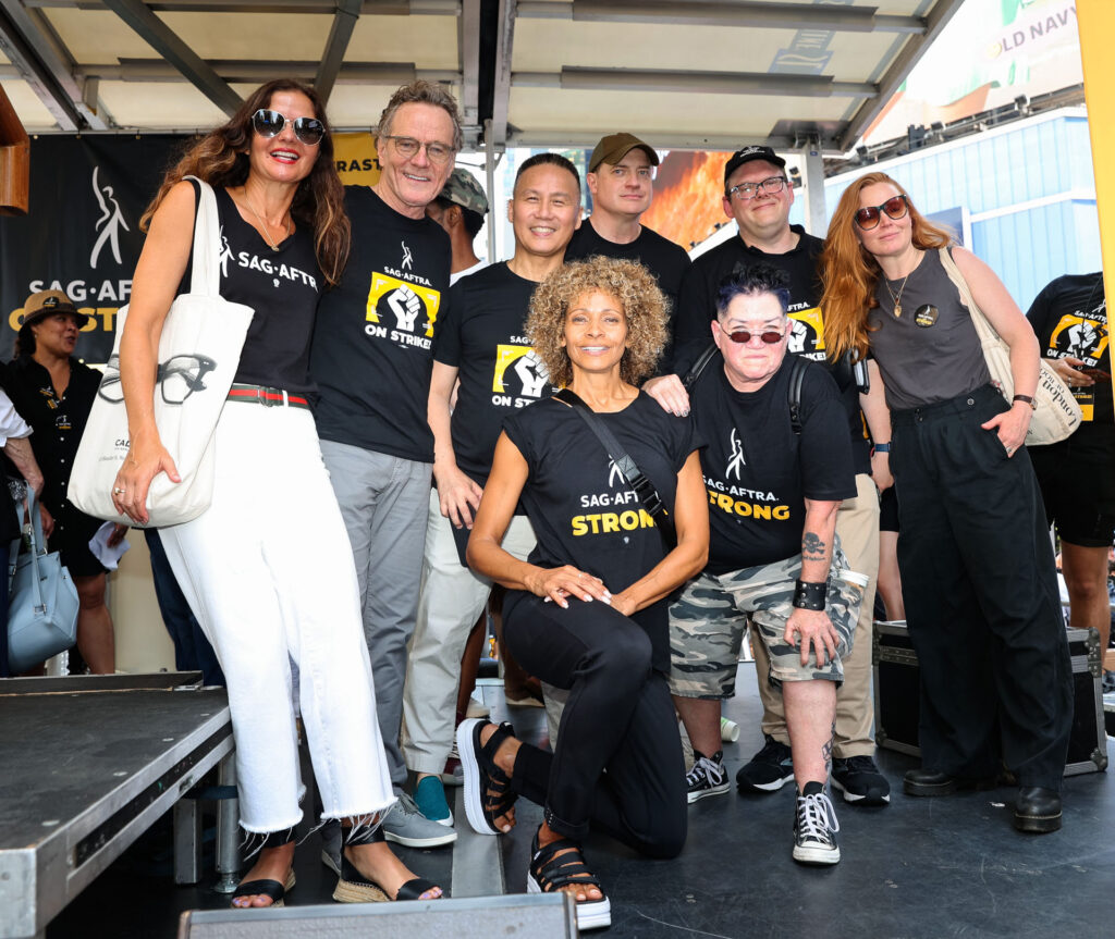 Jill Hennessy, Bryan Cranston, BD Wong, Brendan Fraser, Michelle Hurd, Lea DeLaria, Duncan Crabtree-Ireland és Lauren Ambrose