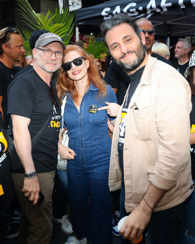 Christian Slater, Jessica Chastain és Arian Moayed 