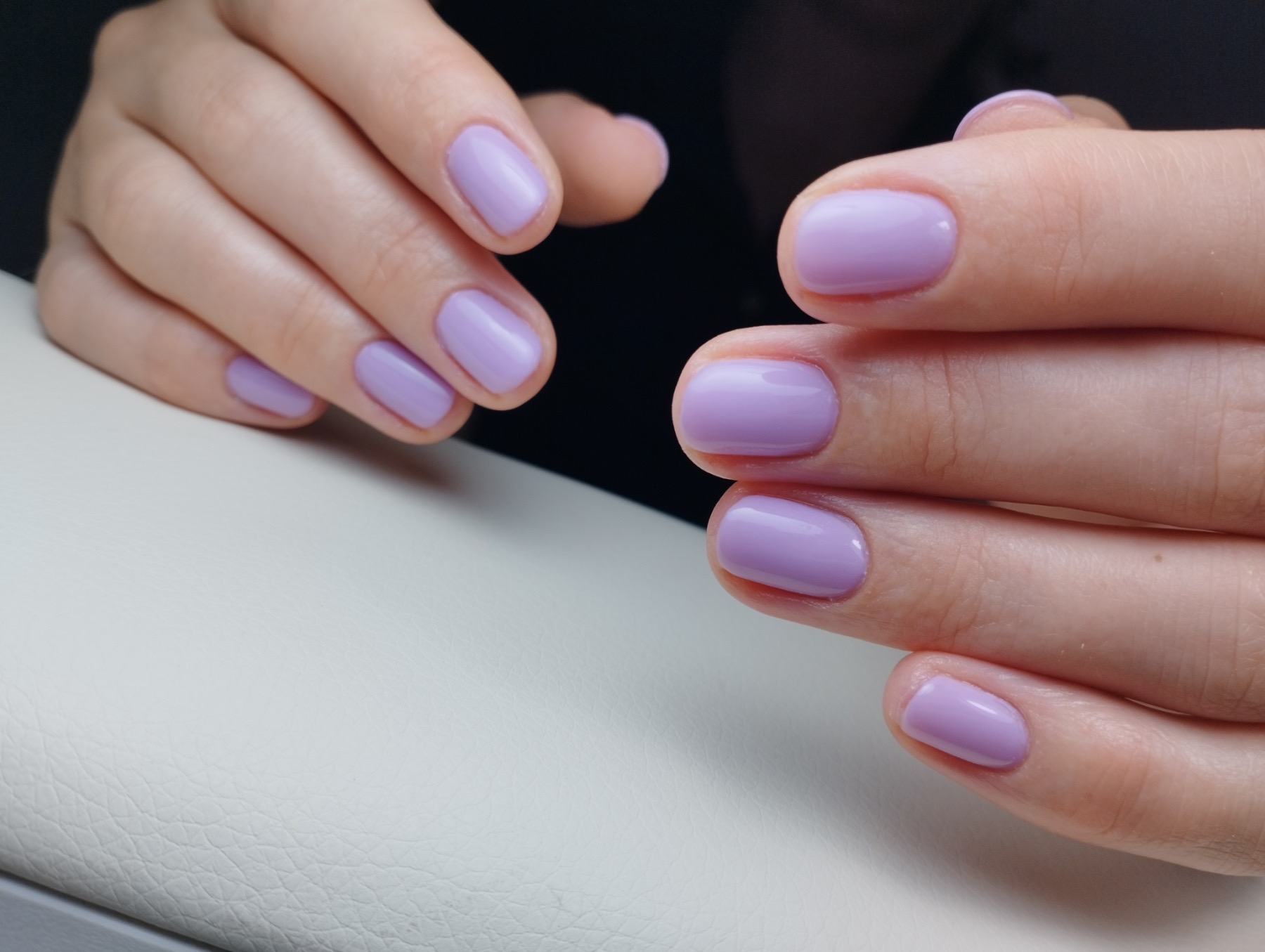 Lekerekített saját körmök