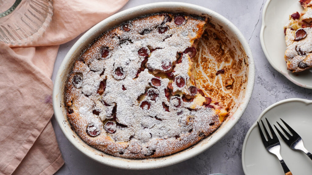 Meggyes kevert sütemény 