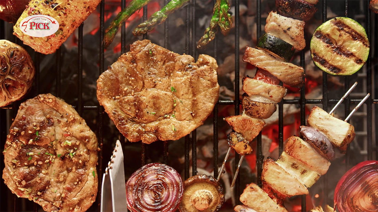 A tökéletes nyári grillezés összetevői: minőségi alapanyag és saját készítésű pác