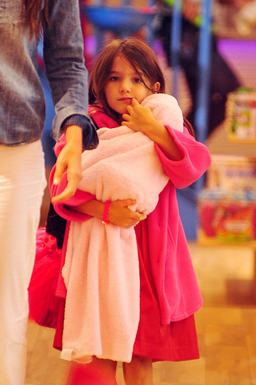 Suri Cruise kislányként