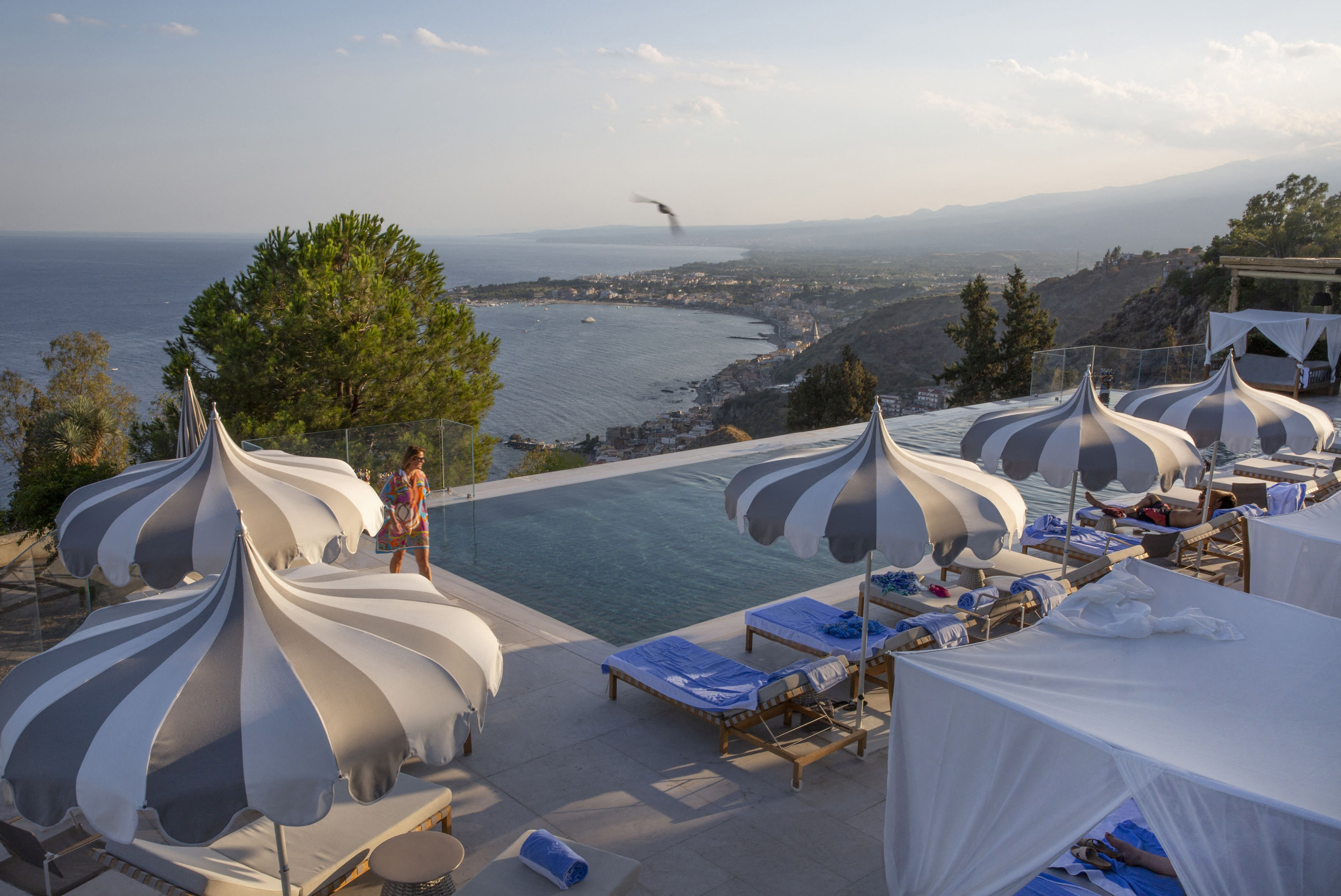 Four Seasons, Taormina
