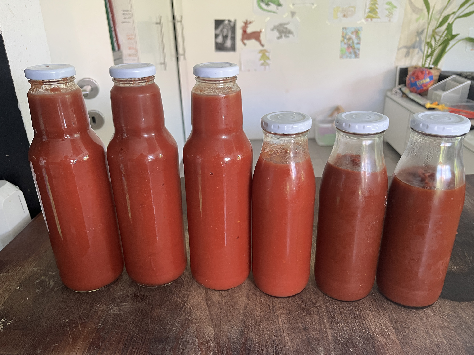 Passzáta és sötét ketchup