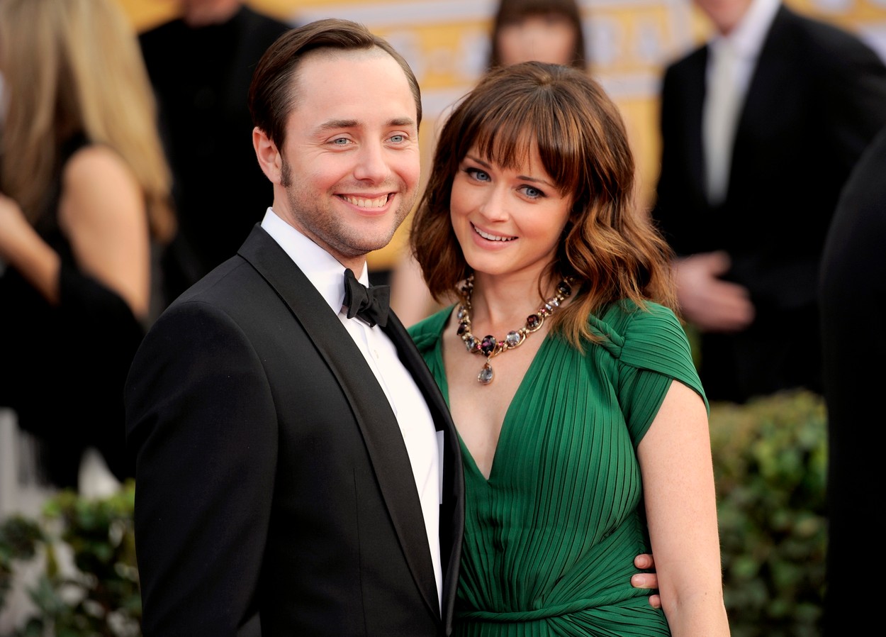 Vincent Kartheiser és Alexis Bledel