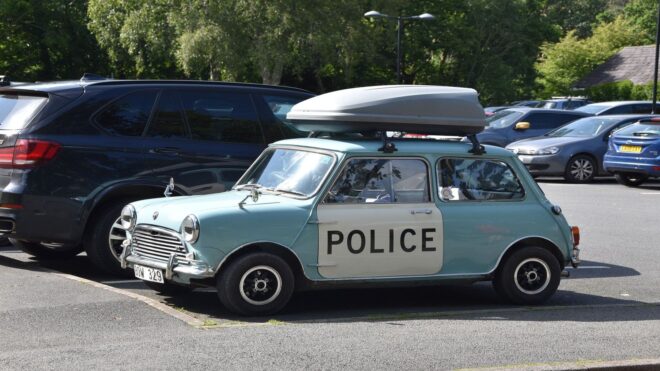 Brutális sebességkorlátozást vezettek be ebben az európai országban