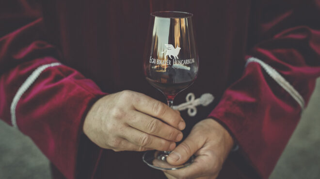 Októberben az Egri Bikavéré a főszerep Egerben