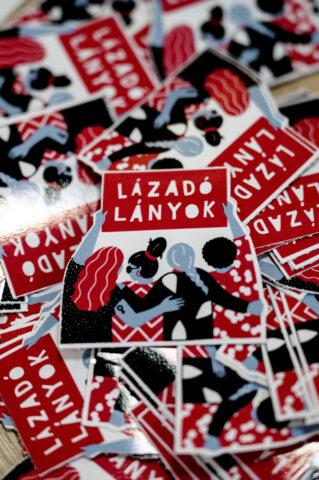 A tinédzser lányok mellett a szülőket is érdemes edukálni