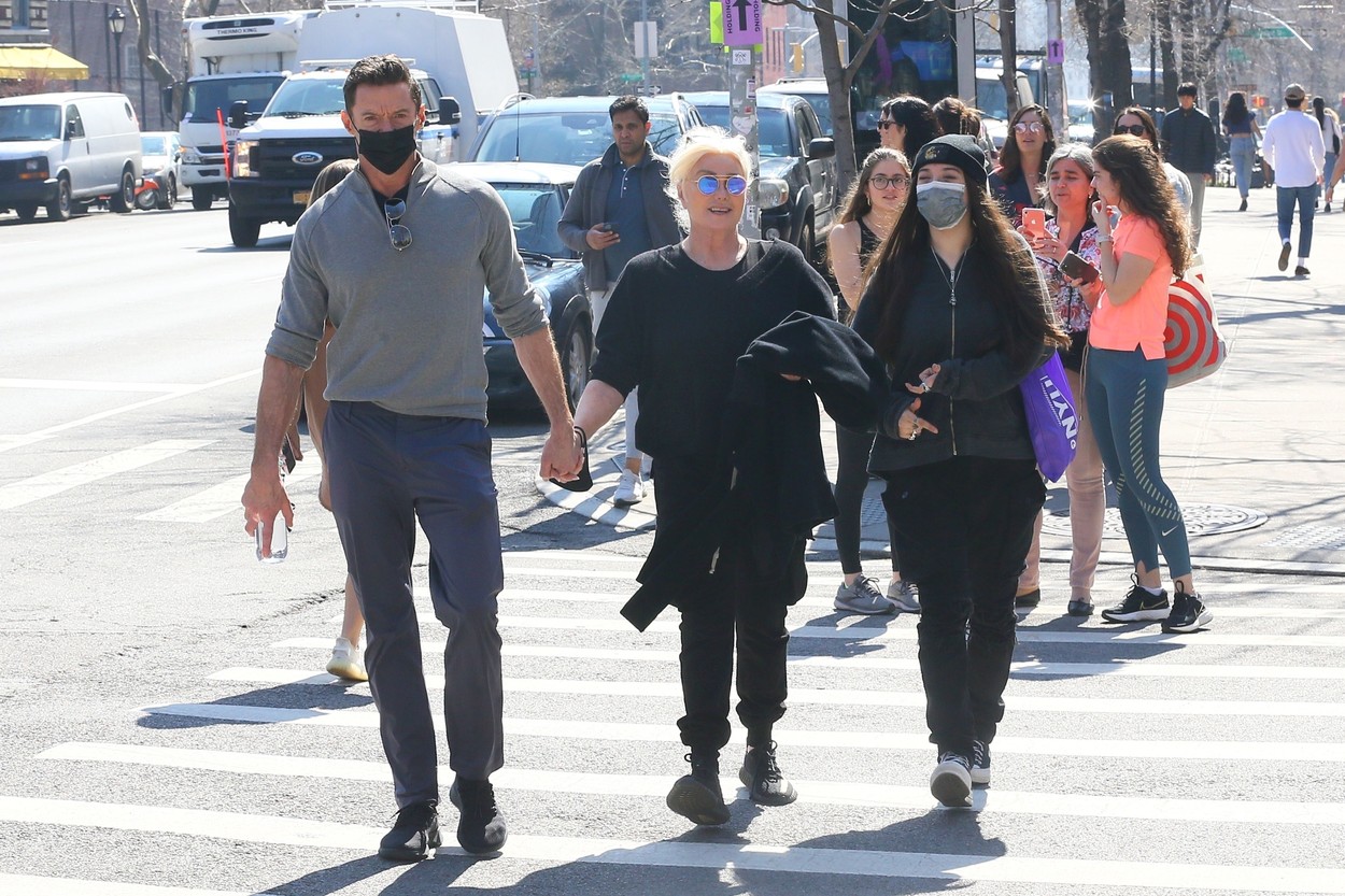 Hugh Jackman, Debbie-Lee Furness és Ava