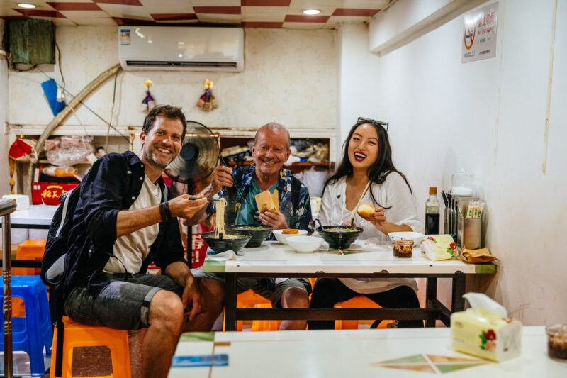 A trió végigkóstolta Kínát