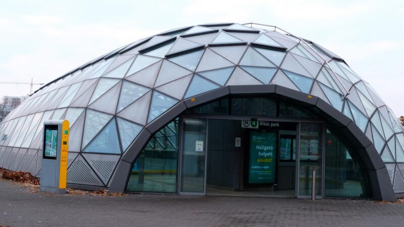 Bikás parki metrómegálló
