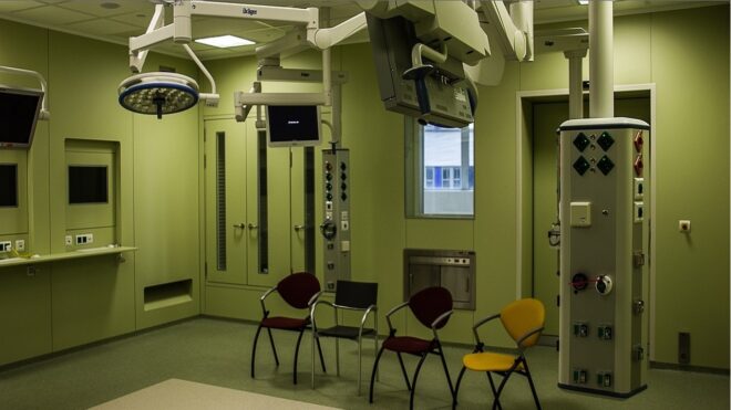 Teljes fekvőbeteg osztályt kell bezárni orvoshiány miatt egy megyei kórházban