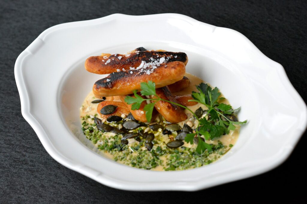 Sütőtökös nudli kókusztejes kaprimártással, pirított magvakkal, Kistücsök