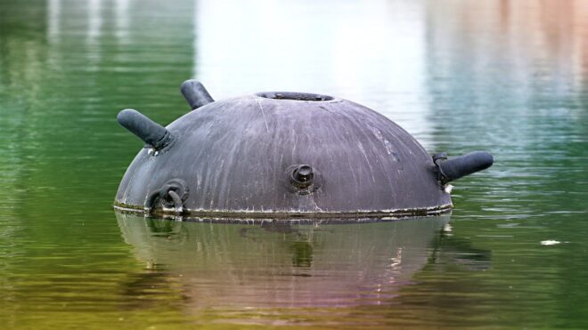 Száz évig gyönyörködtek benne, kiderült, hogy végig hajszálon múlt az életük