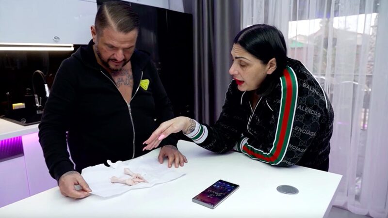 Csirkeláb landolt Emilióék postaládájában - Forrás: Drága családom