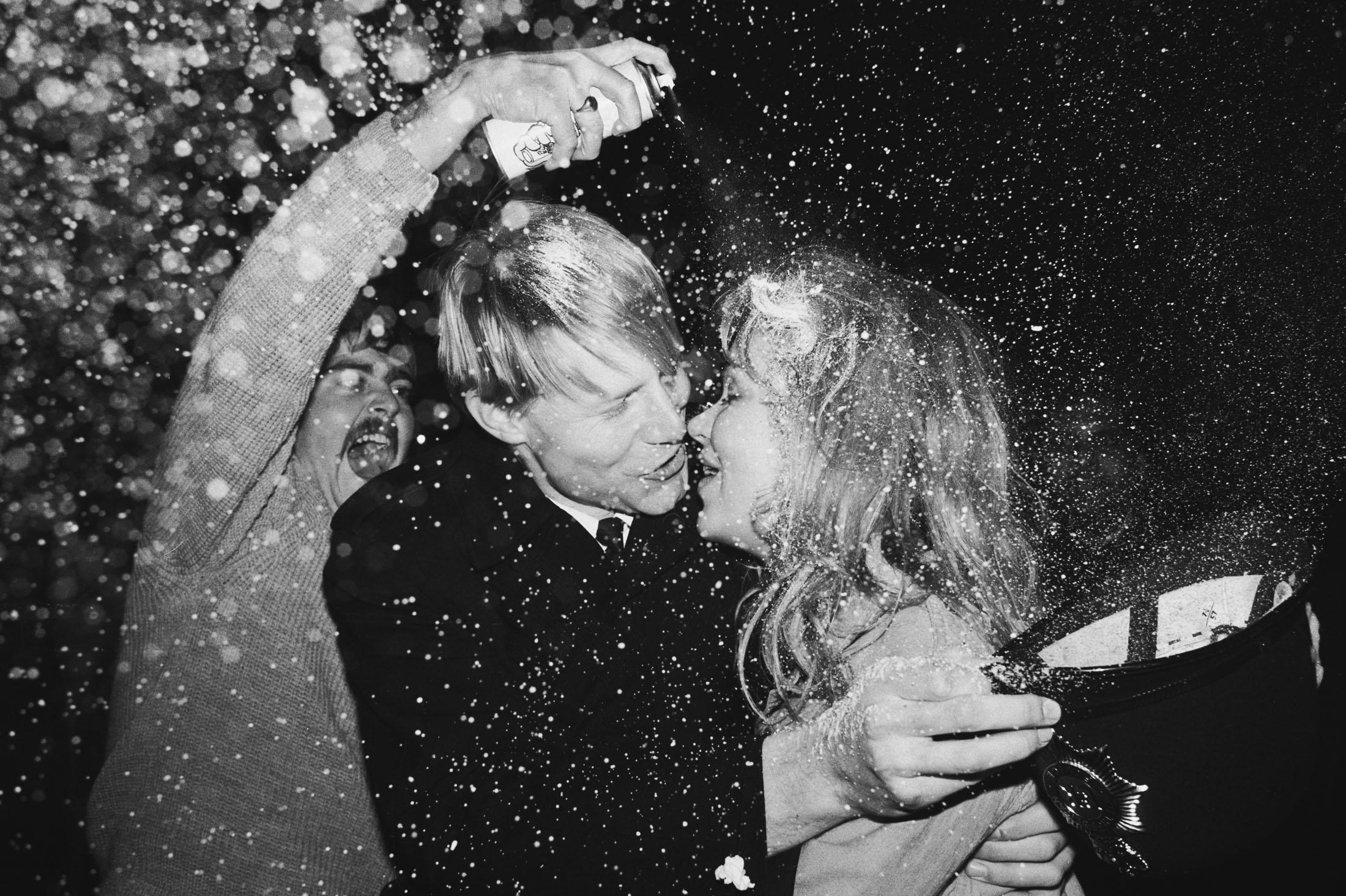 Csók egy rendőrtiszttől