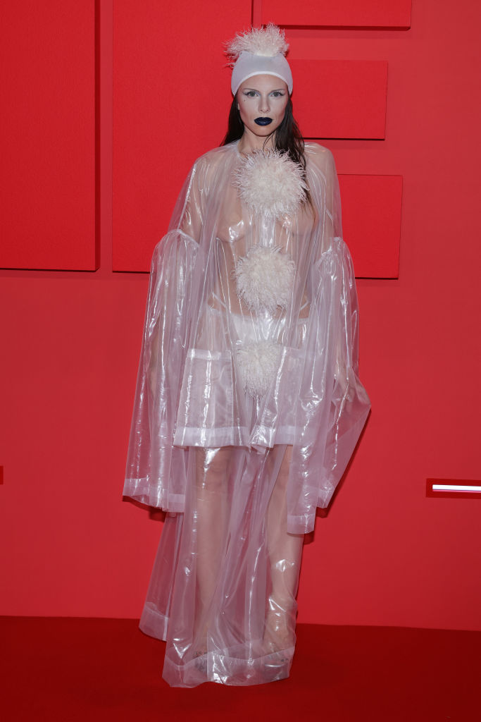 Julia Fox a cannes-i filmfesztiválon