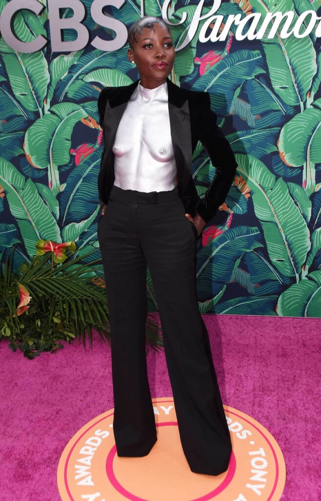 Lupita Nyong'o a Tony Awards díjátadón (Fotó: Profimedia)