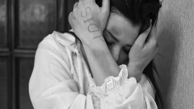 Szexuális zaklatással gyanúsítják Tommy Lee-t