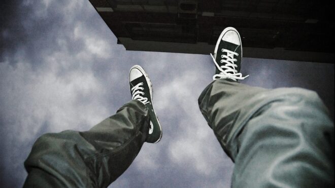 Búcsúlevelet írt, majd leugrott a katonaiskola emeletéről egy 15 éves fiú