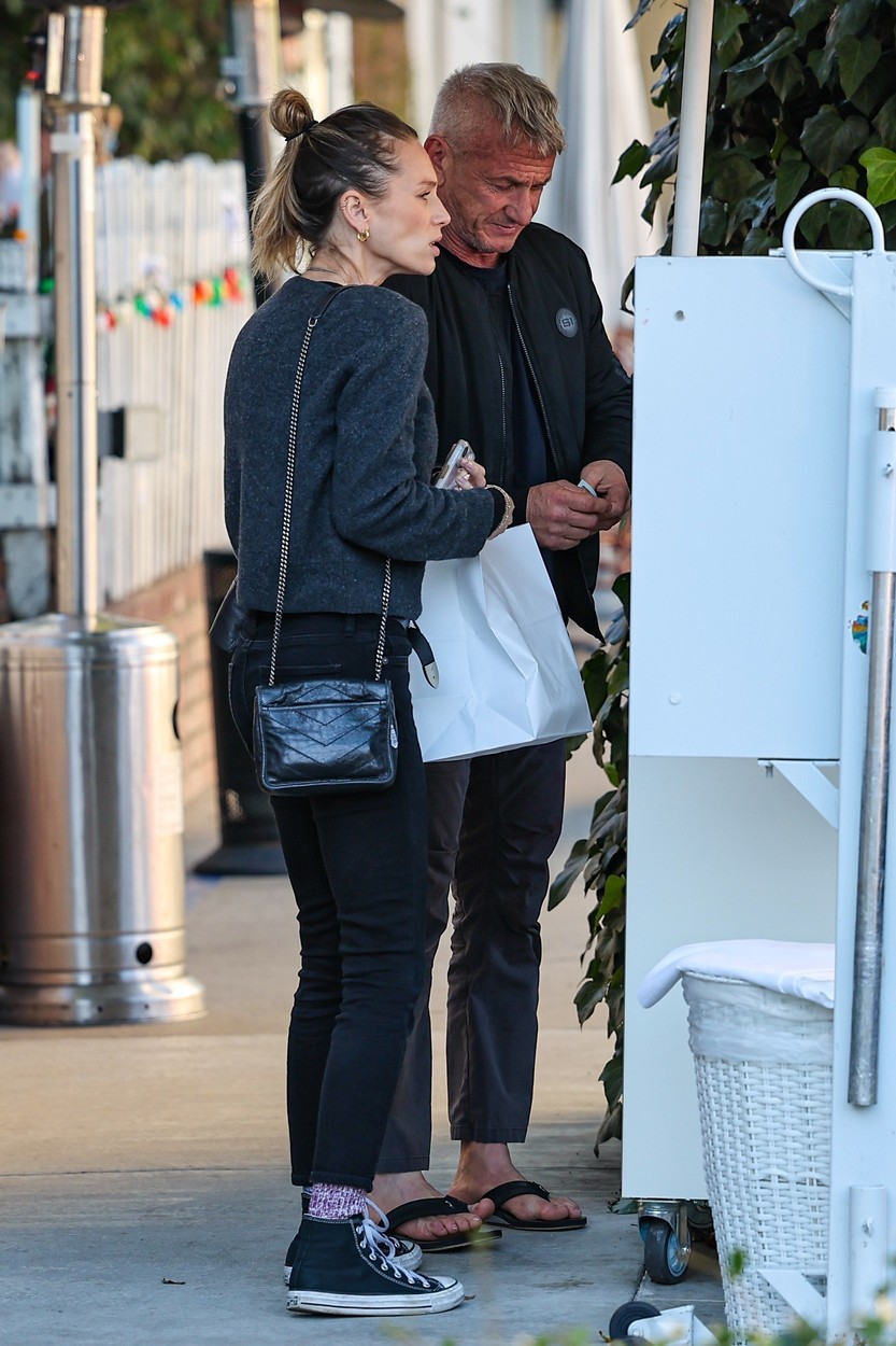 Sean Penn és a lánya Dylan 2024 januárjában. 