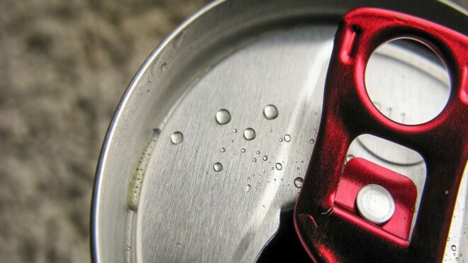 Nem ihatnak többé energiaitalt kiskorúak ebben a szomszéd országban