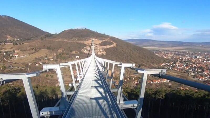 Nemzeti Összetartozás-hídja, 