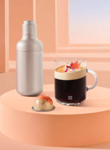 Új kávétrend a láthatáron: hódít a pekándiós latte