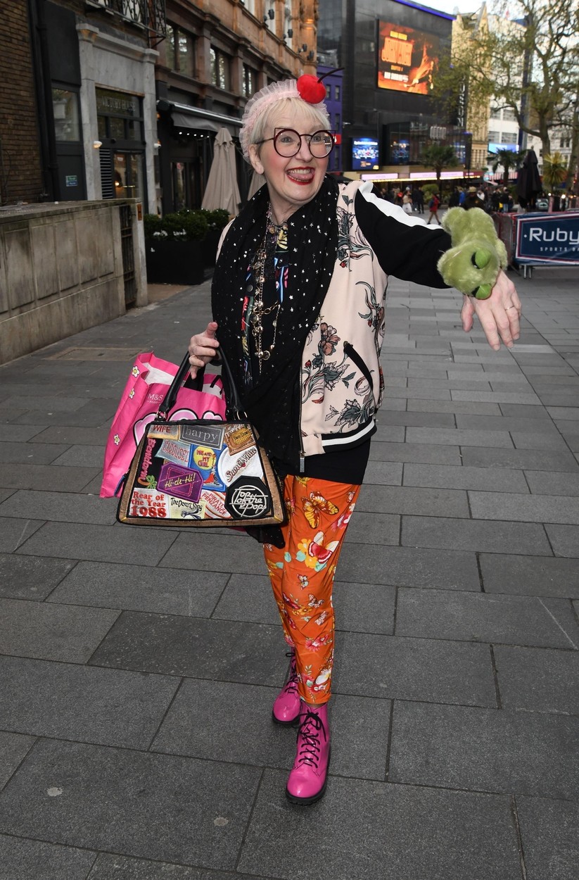 Su Pollard öltözködési stílusa