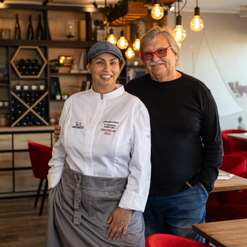 Szikra Gabi és Renczés Gábor a Konyhám Stúdió 365-ben