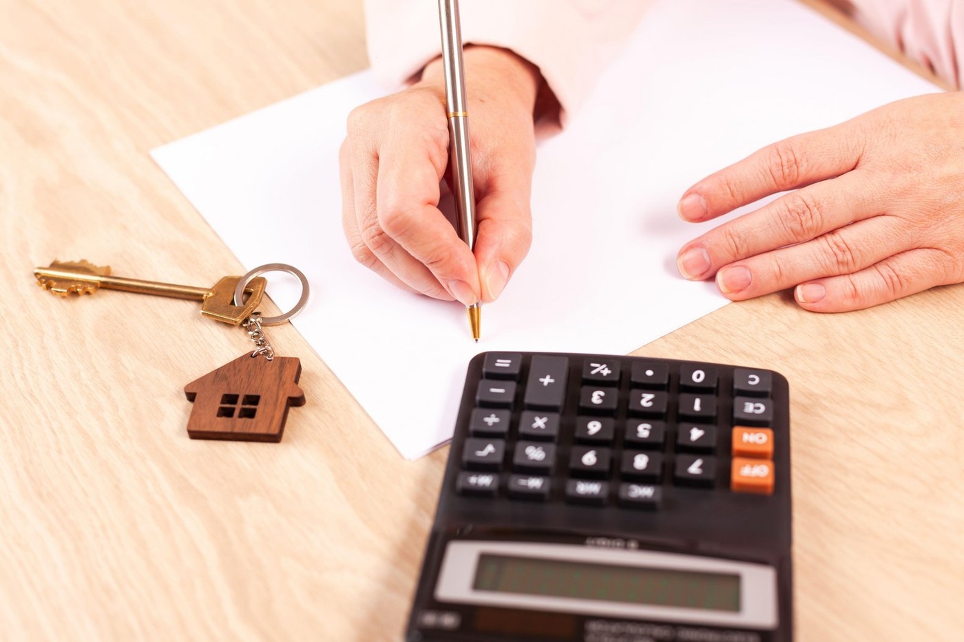 Érdemes megfontolni, melyik a leginkább hozzánk illő ajánlat. Fotó: Profimedia