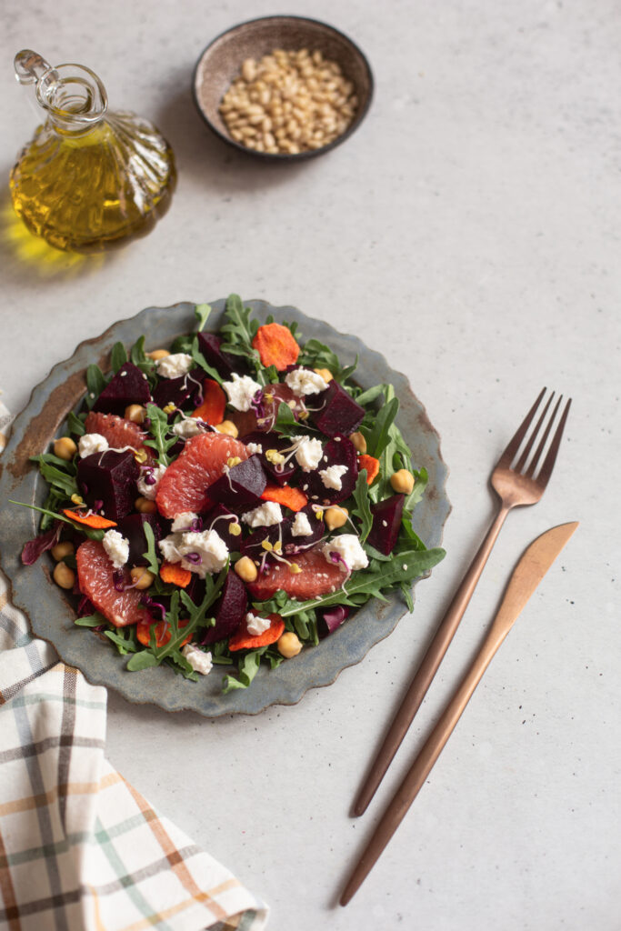 Fetasaláta céklával és vérnaranccsal