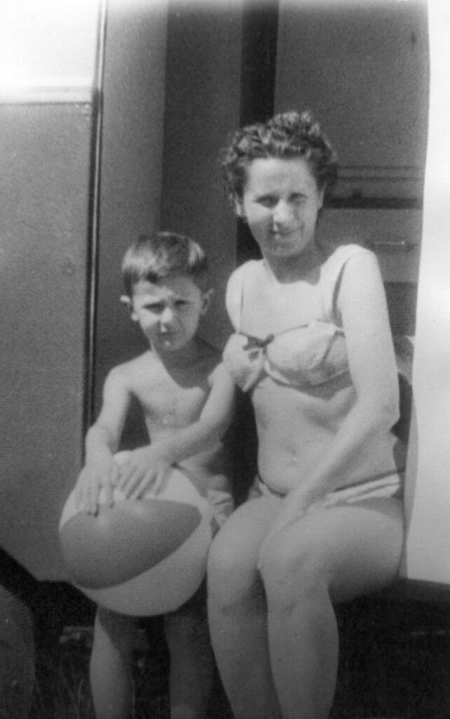 Mamácskával, első balatoni nyaralásom