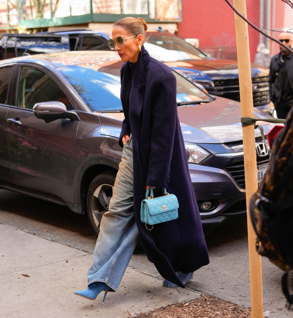 Jennifer Lopez piszkos hatású nadrágja