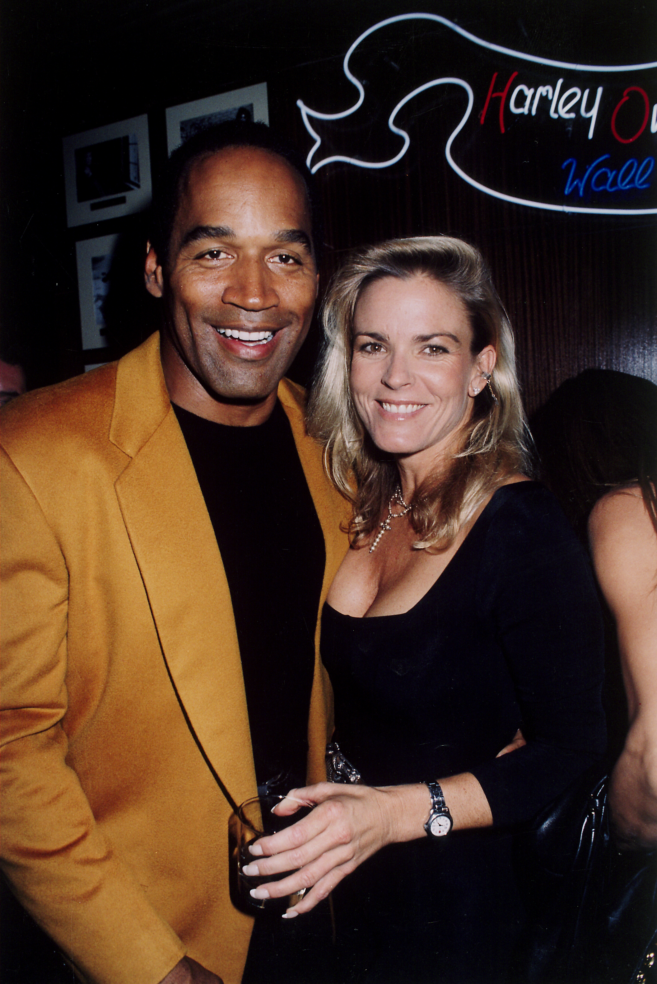 O.J. Simpson és felesége