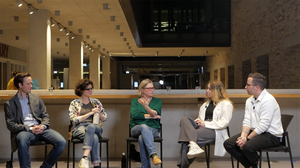 Ki védi meg a gyerekeket? - kerekasztal beszélgetés