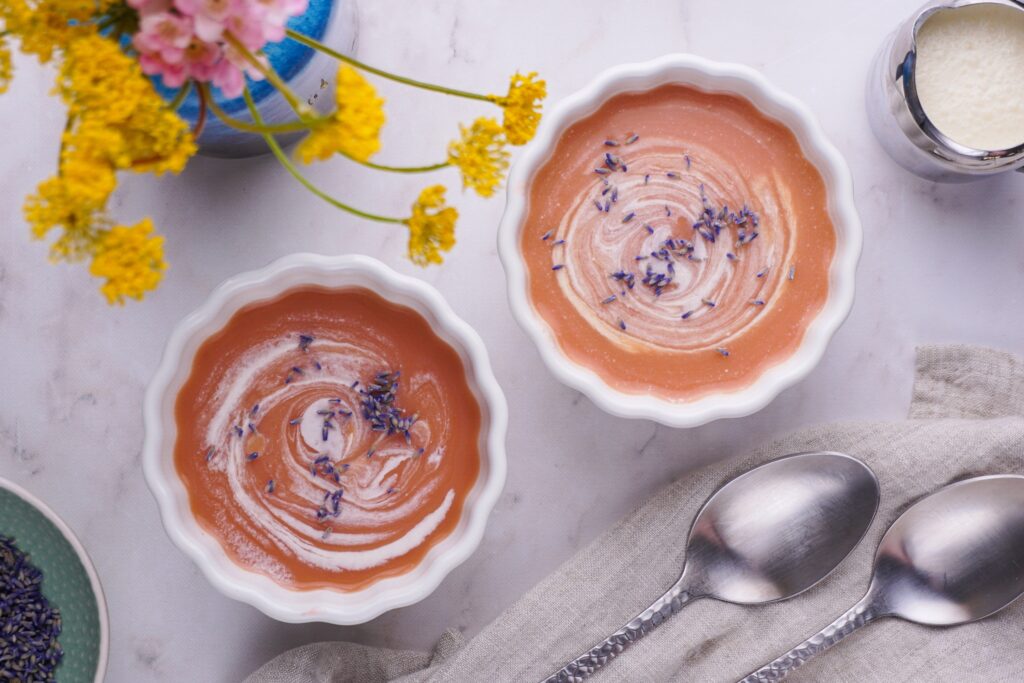 Zöldteás barackkrémleves /