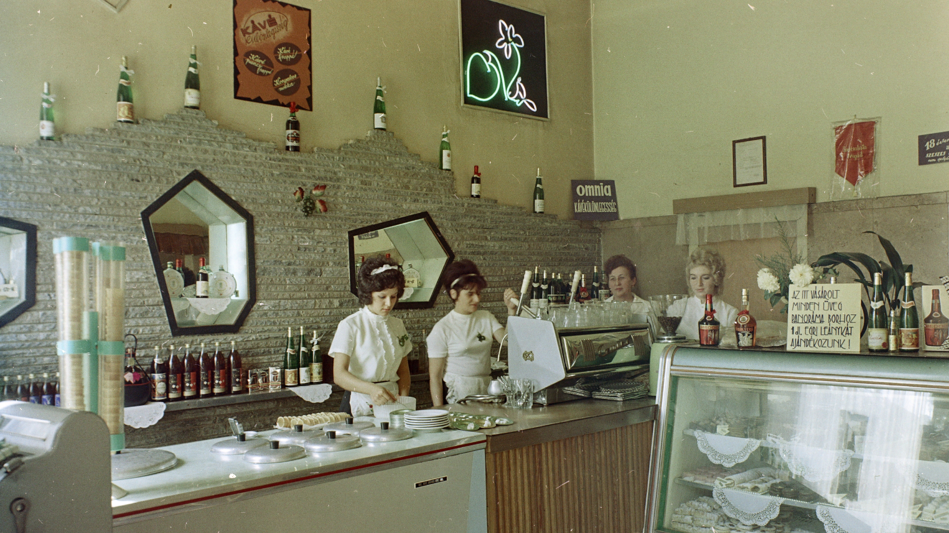 1973, meg nem nevezett cukrászda a Fortepan gyűjtéséből