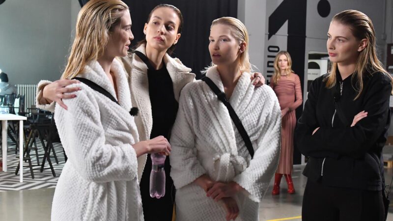 A modelljelöltek már túl vannak a verseny felénél - Fotó: Sajtószoba