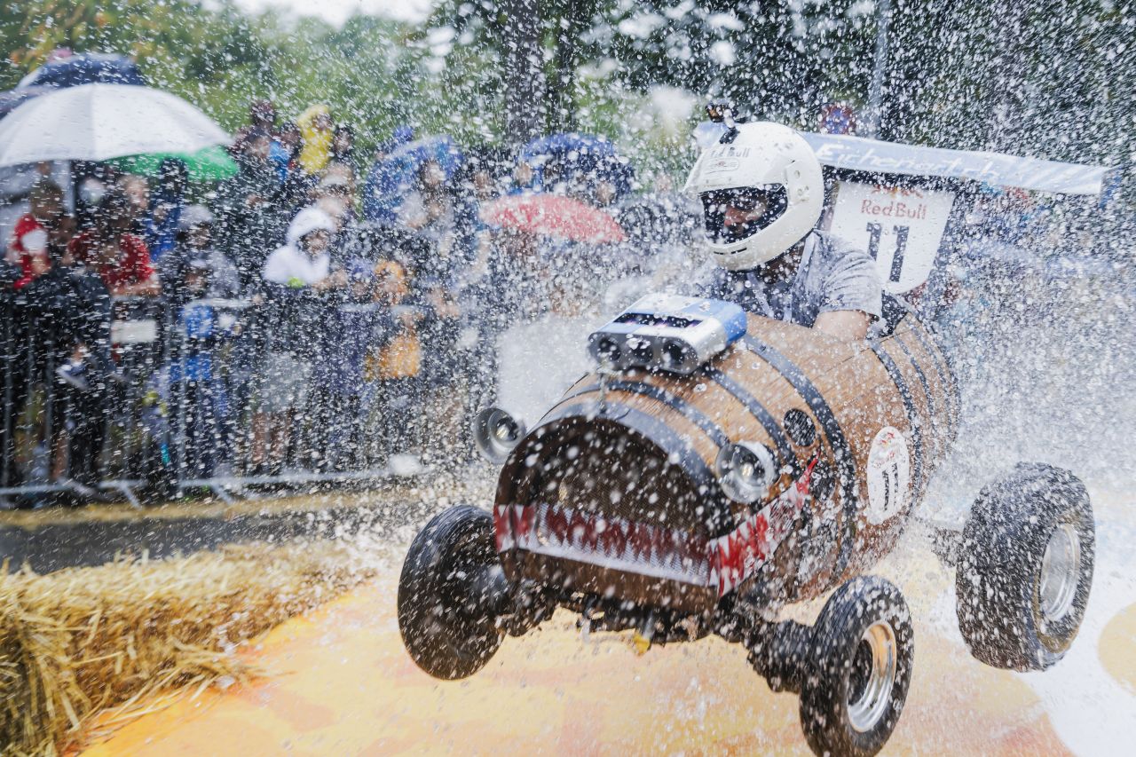 Red Bull Ládaderbi 3