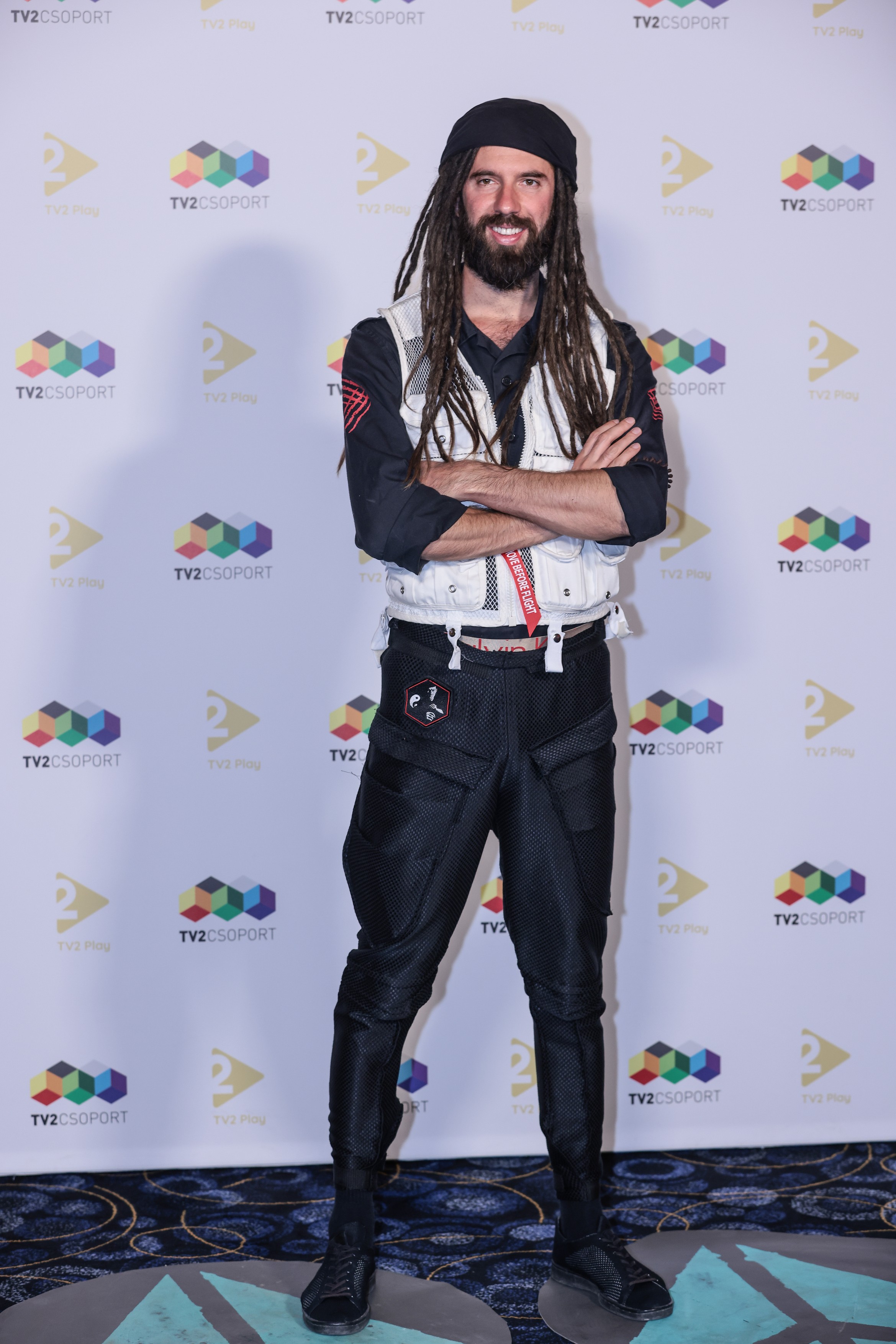 Varga Viktor új frizura trendet követ.