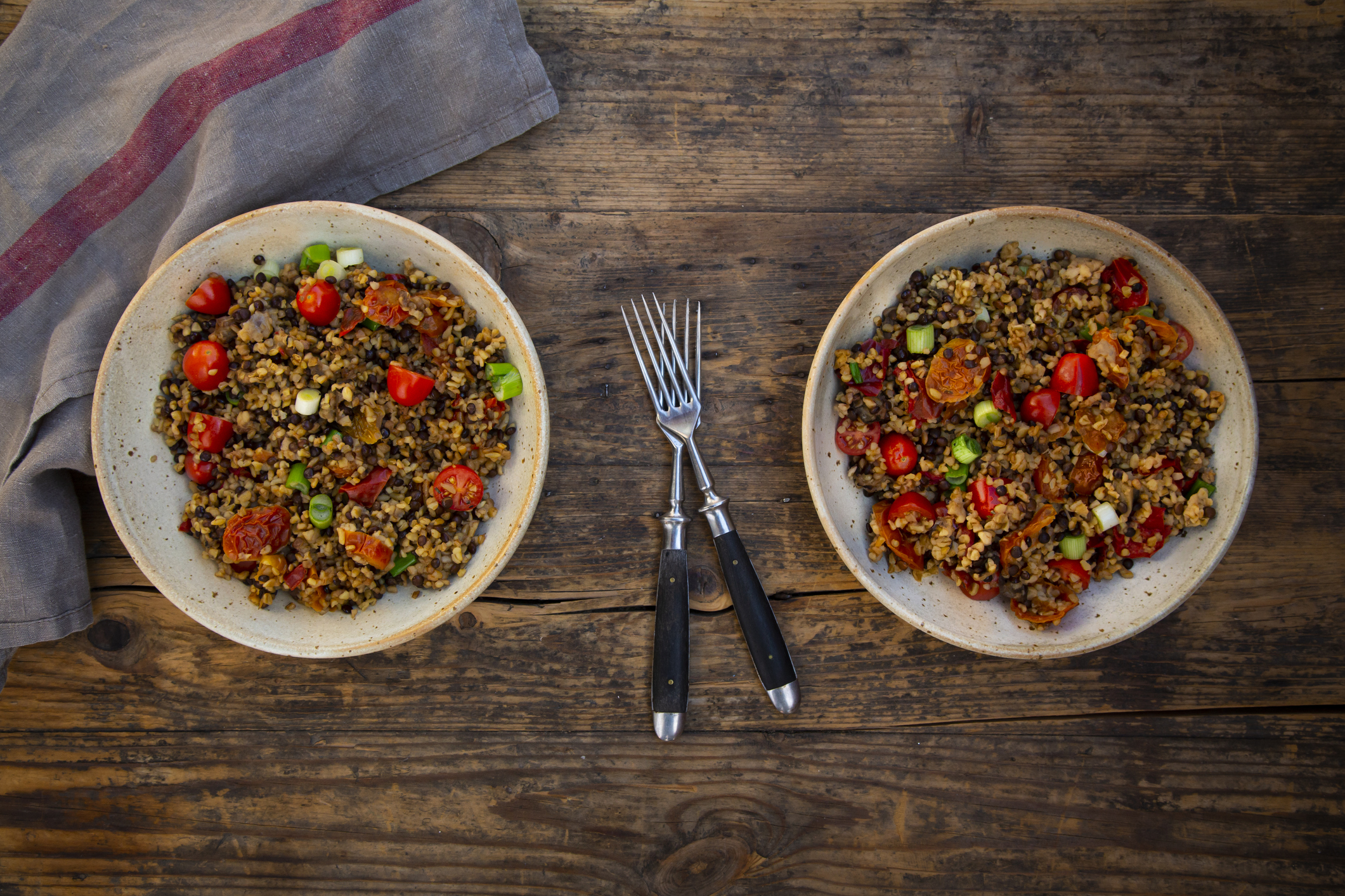Beluga lencsével és mindendféle zöldséggel kevert bulgur 