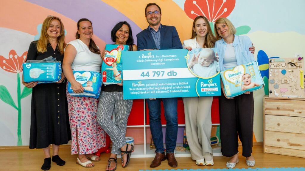 A felzárkózó településeken élő családokat segítette a Pampers
