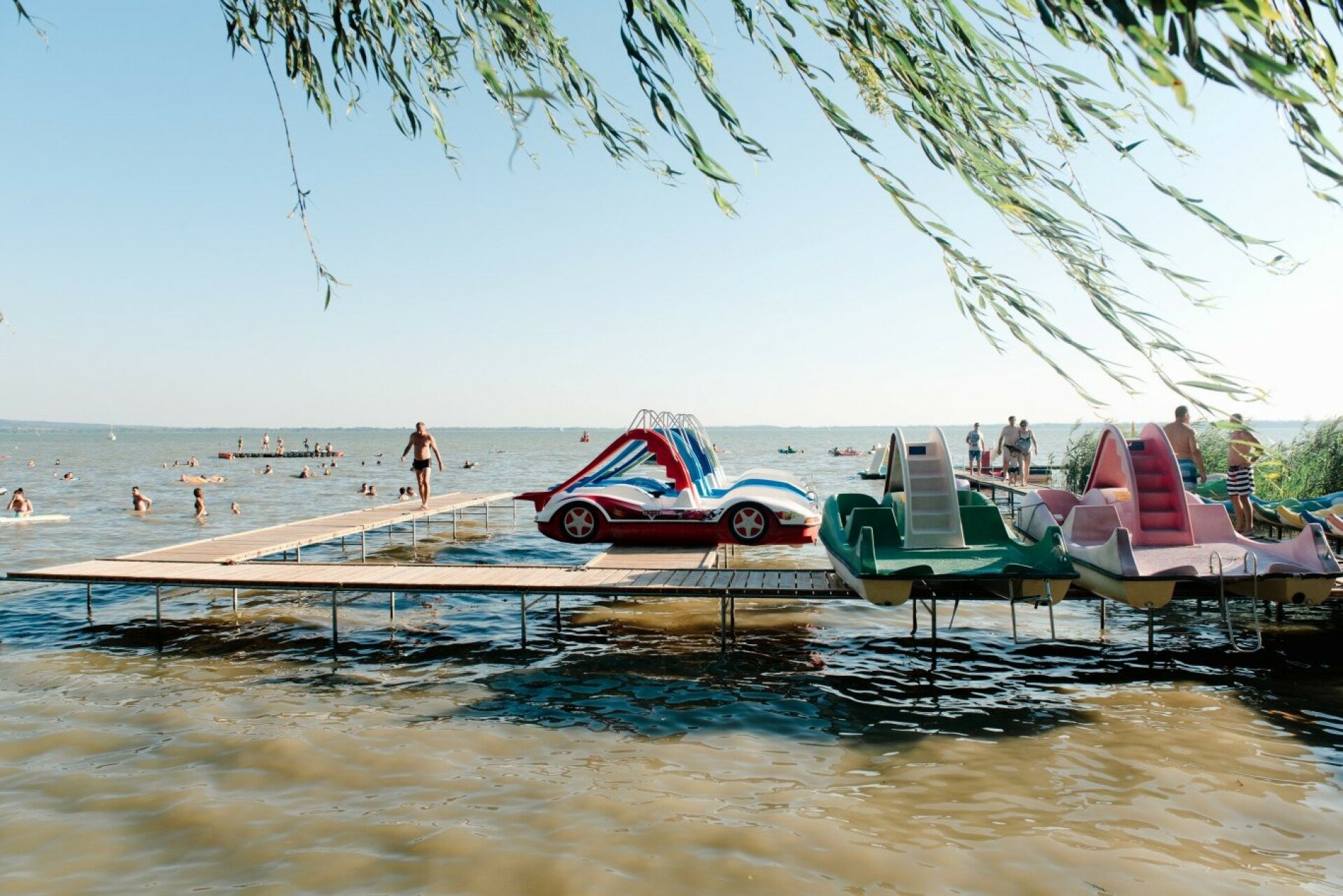 FOTÓ: GYENESDIÁS (NYUGAT-BALATON ÜDÜLŐFALUJA)
